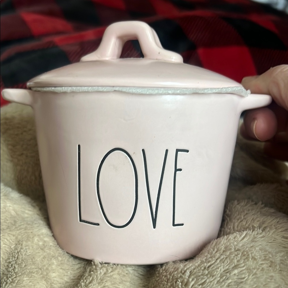 Pink Ceramic Love adorable Rae Dunn ceramic LOVE holder